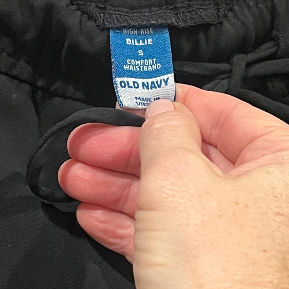 Old Navy Black Joggers - Picture 2 of 7